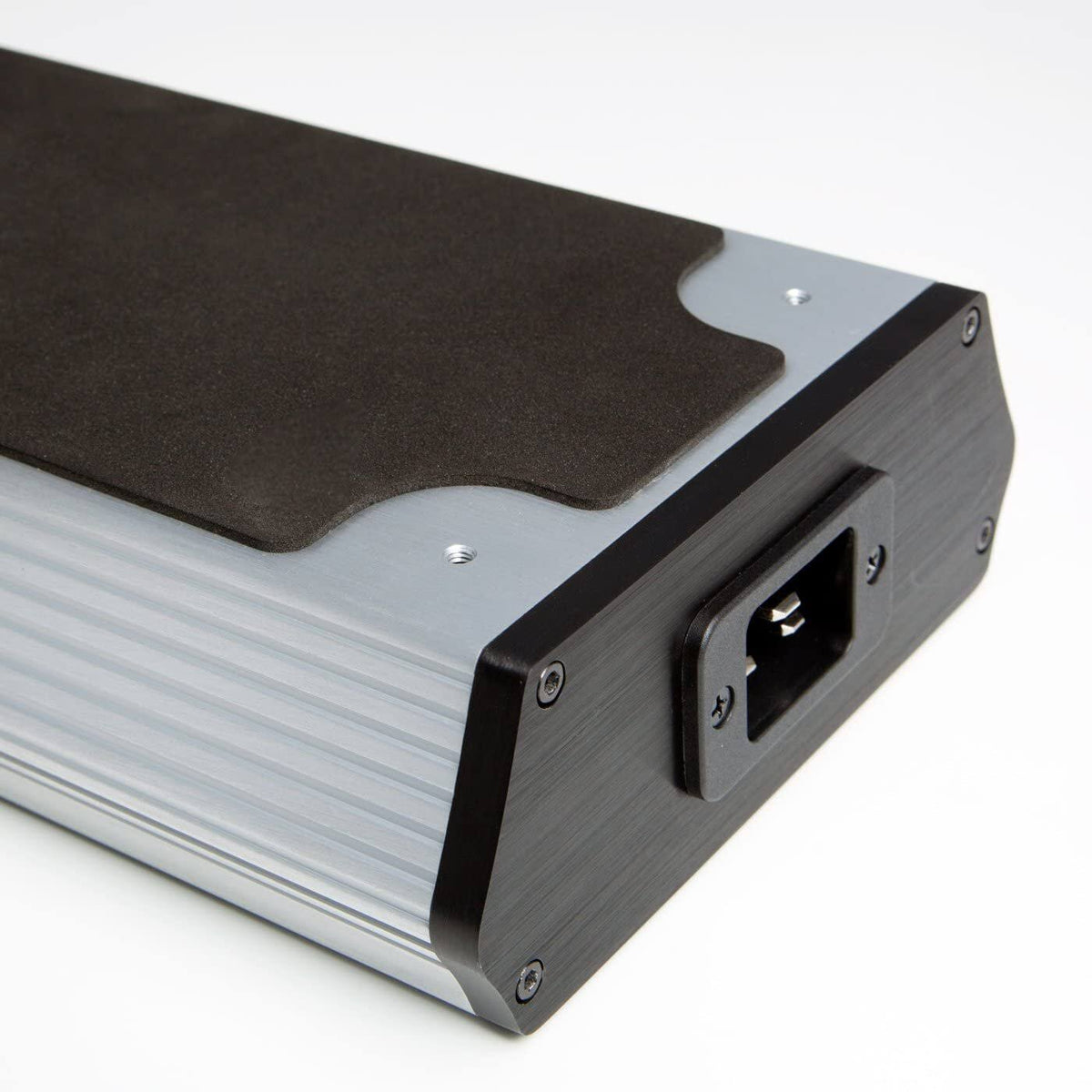 8 Outlet Power Center Y734