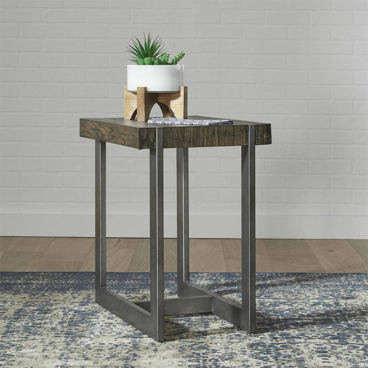 Chair Side Table R407