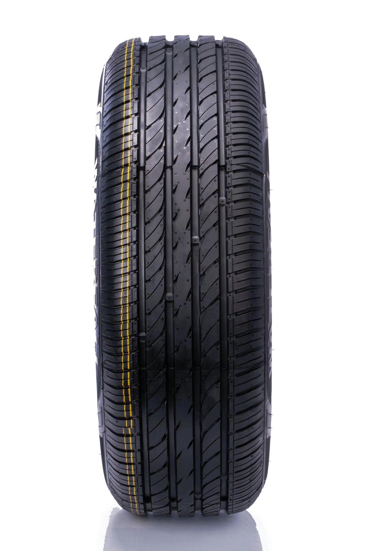 225/40R18 92W XL Passenger Tire Z31584