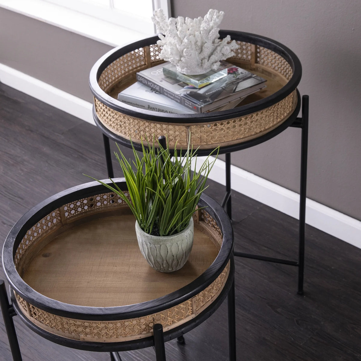 2-Piece Round Rattan Accent Table Set N908571